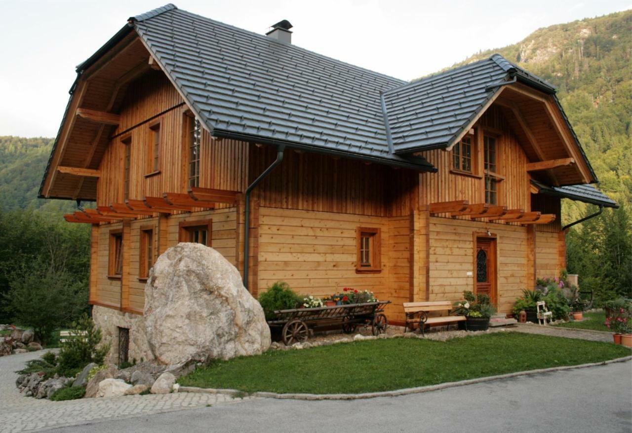 Apartment Pod Skalco Jesenice Exteriör bild